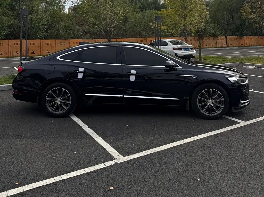 Buick LaCrosse — миниатюра 3