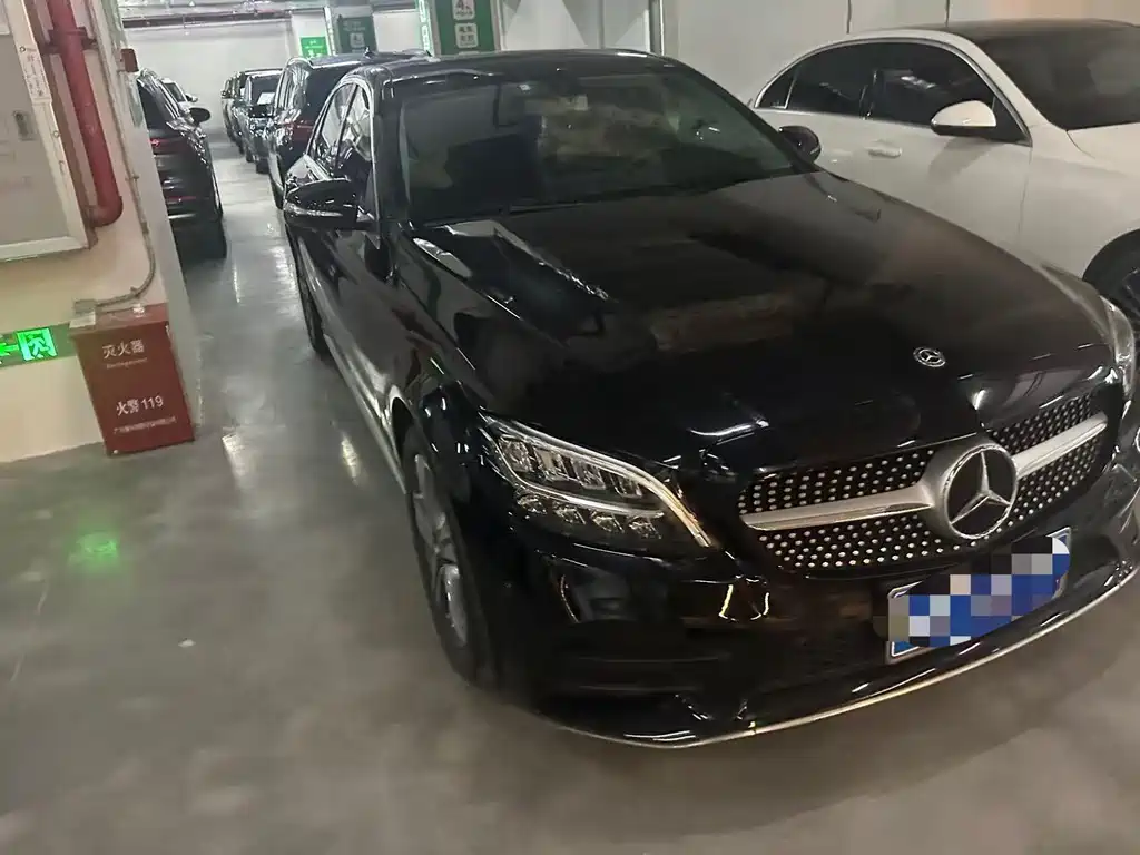 Mercedes-Benz C-Class — миниатюра 2