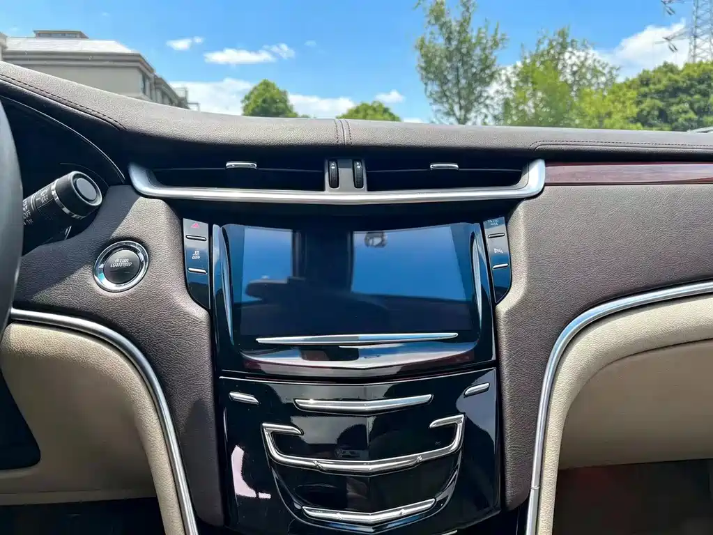 Cadillac XTS — миниатюра 14