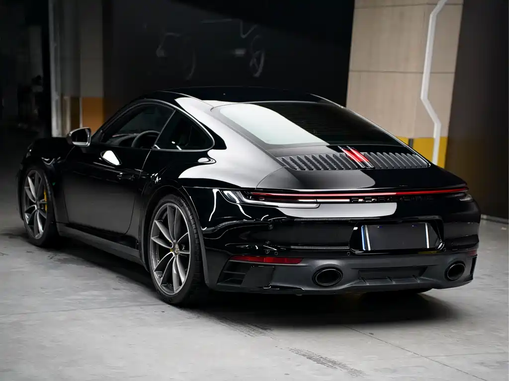 Porsche 911 2023 Carrera 3.0T