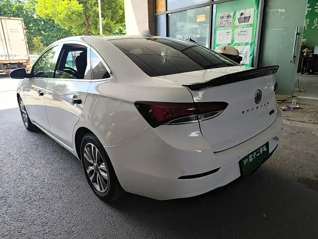 Buick Excelle — миниатюра 5