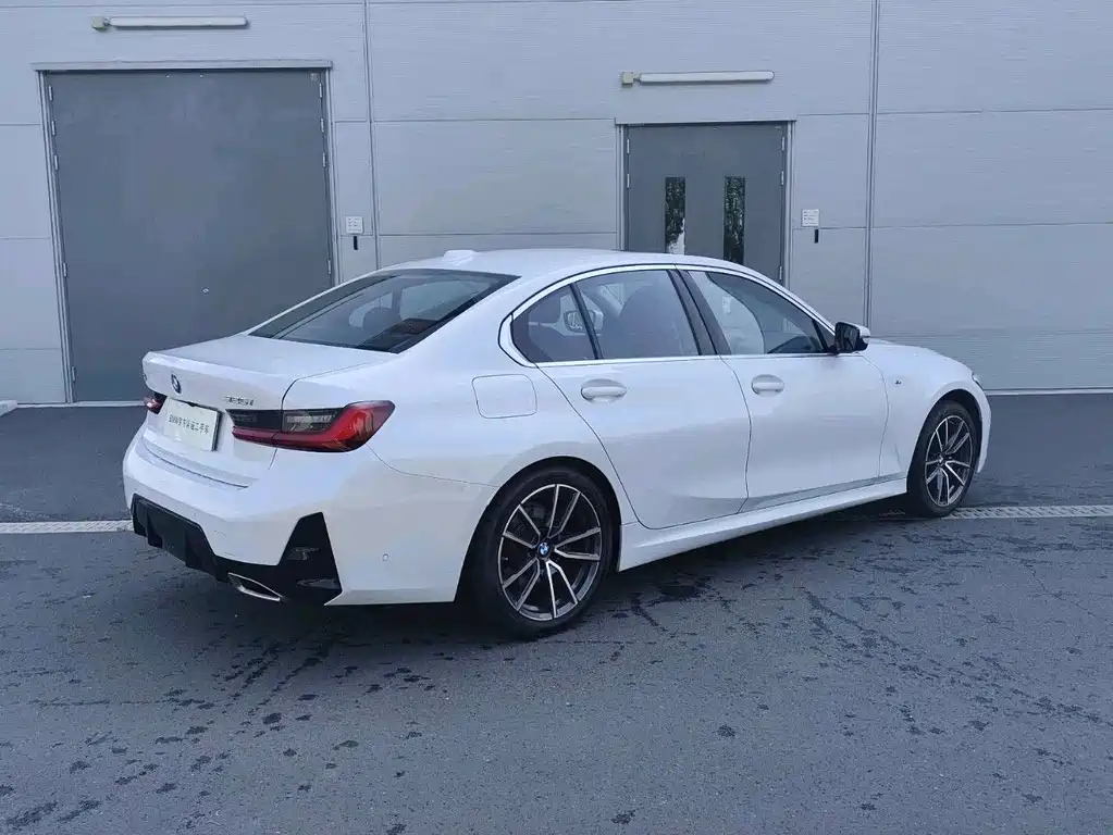 BMW 3 Series — миниатюра 12