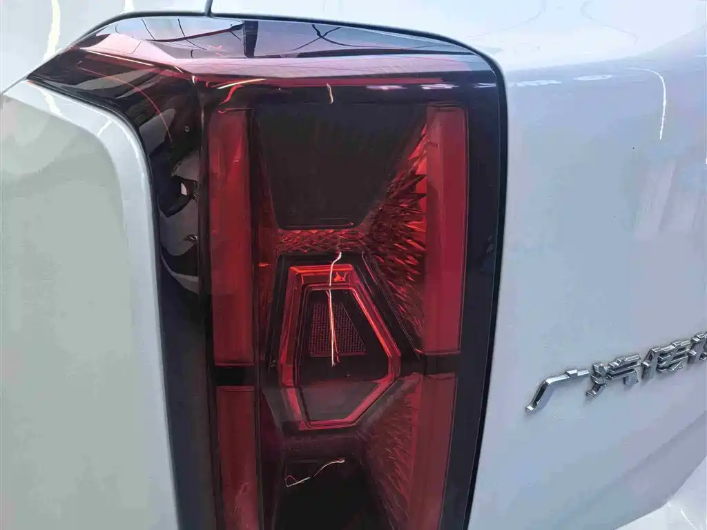 GAC GS8 2022 2.0TGDI Luxury （ мест）