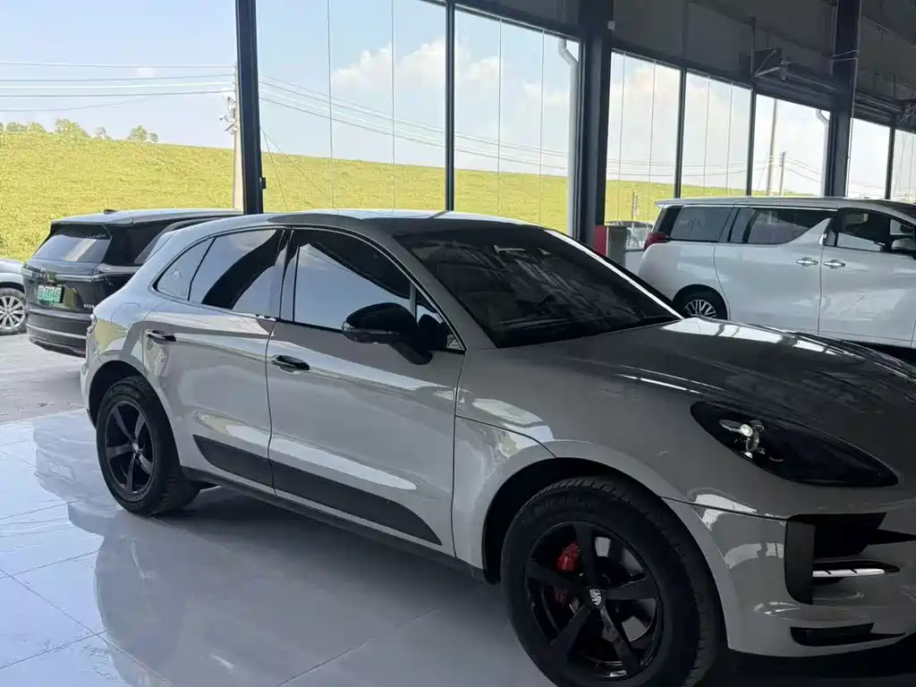 Porsche Macan — миниатюра 2