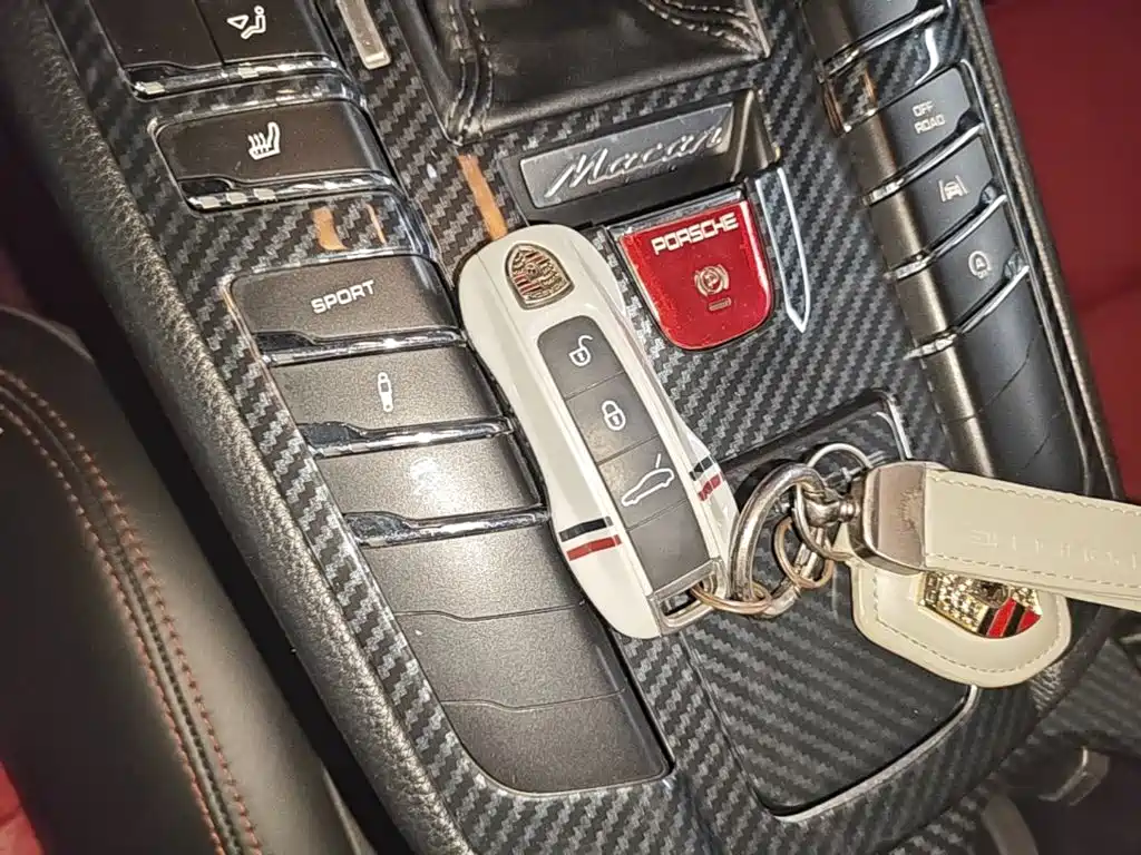 Porsche Macan — миниатюра 9