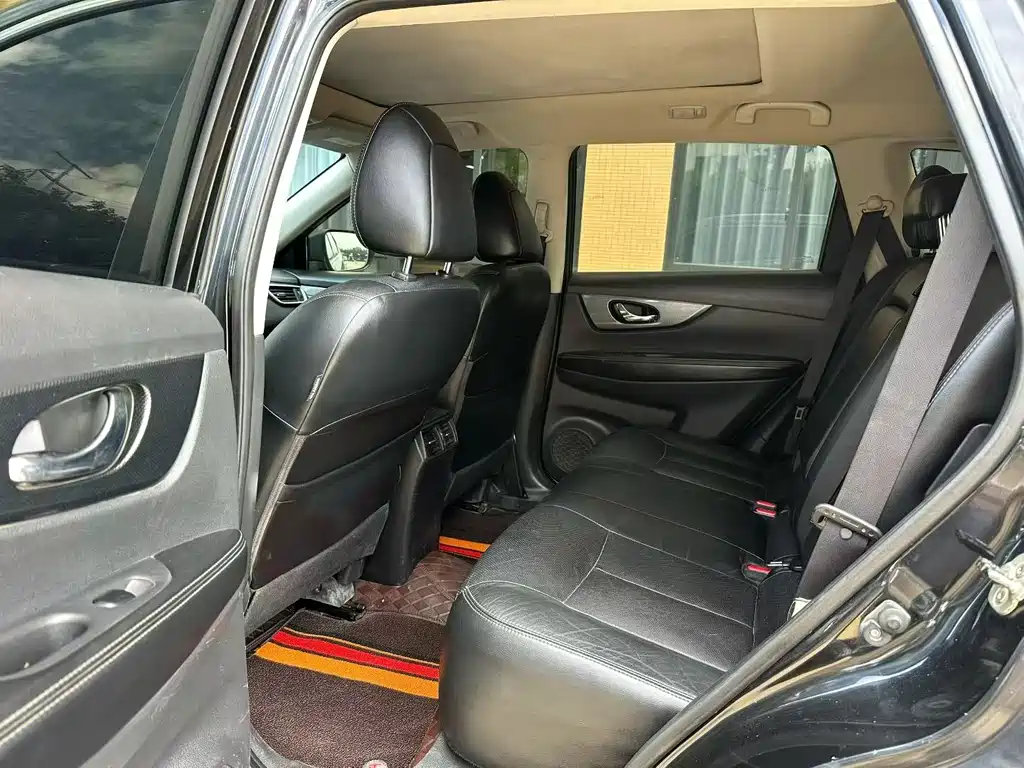 Nissan X-Trail — миниатюра 5