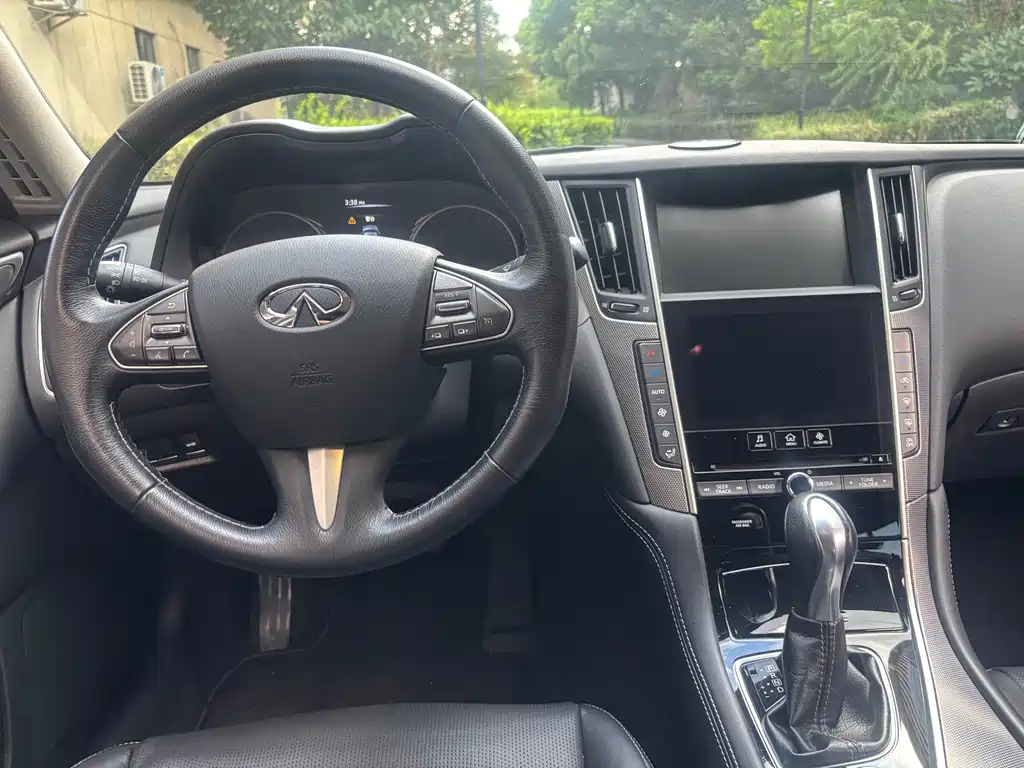 Infiniti Q50L — миниатюра 12