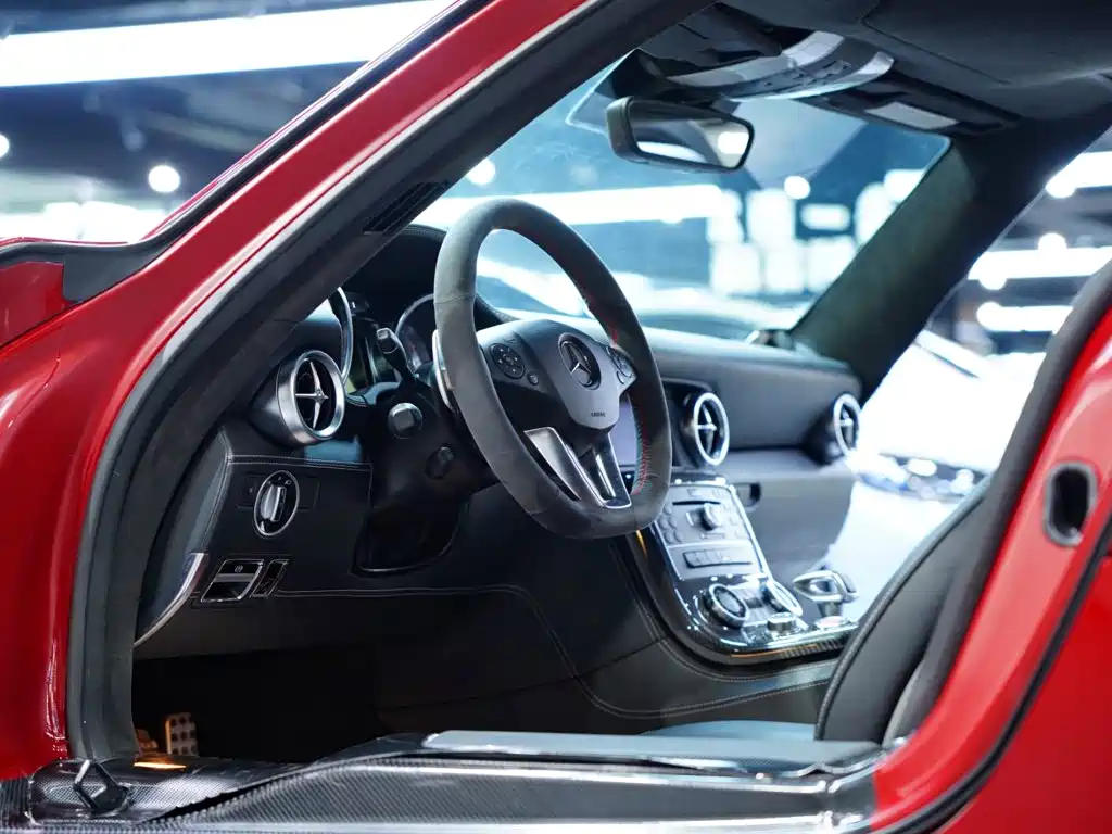 Mercedes-Benz SLS AMG — миниатюра 21