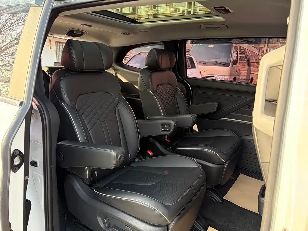 Hyundai Custo 380TGDi Smart Love Premium Edition LUX Premium, фото 20