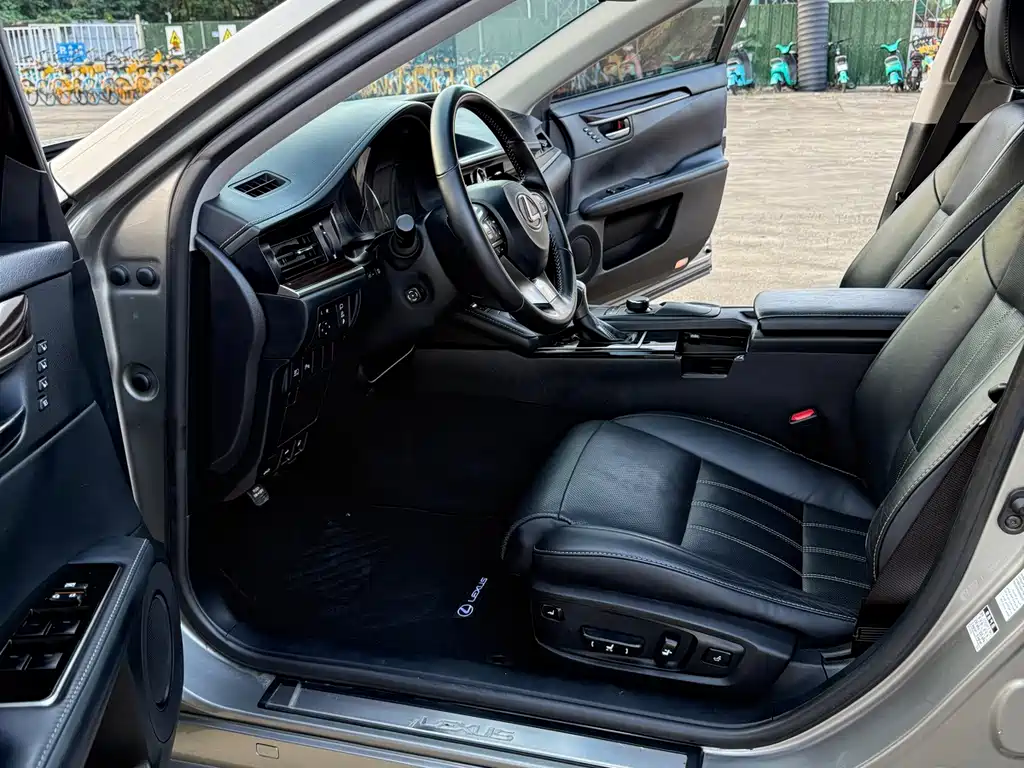 Lexus ES — миниатюра 4