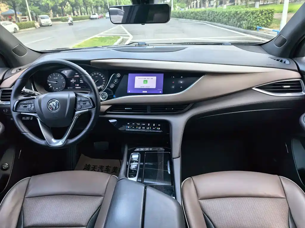 Buick Enclave — миниатюра 18