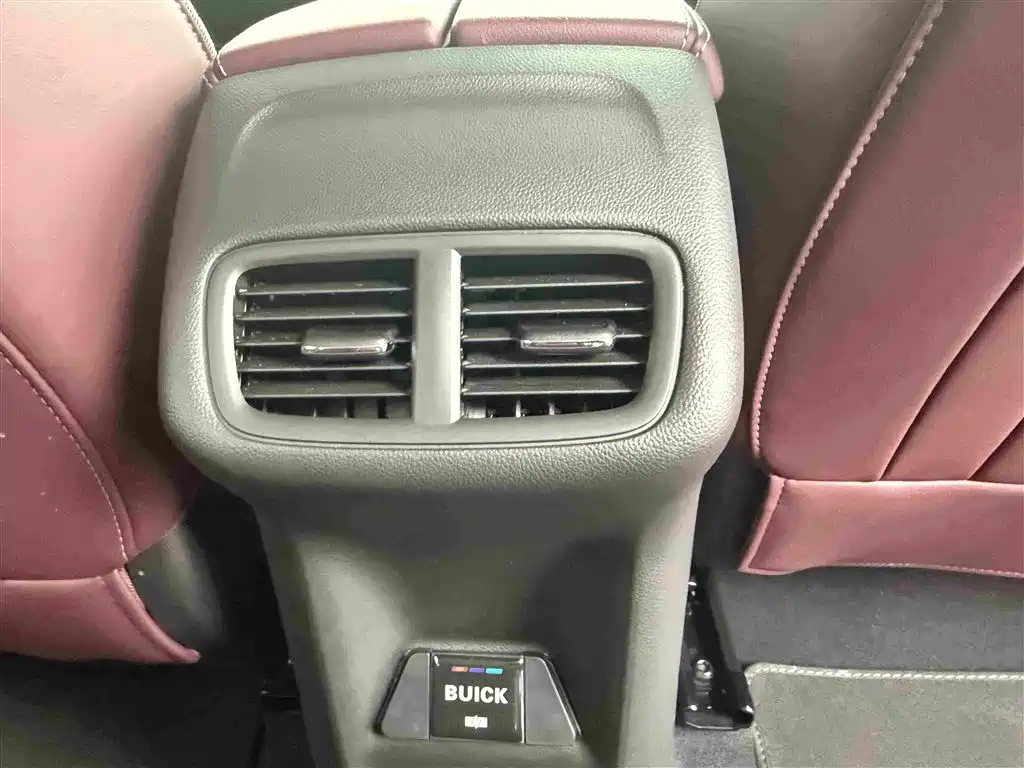 Buick Envision Plus — миниатюра 24