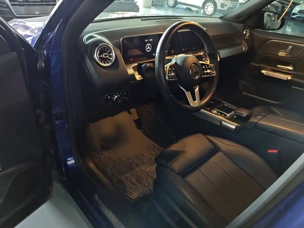 Mercedes-Benz GLB — миниатюра 14