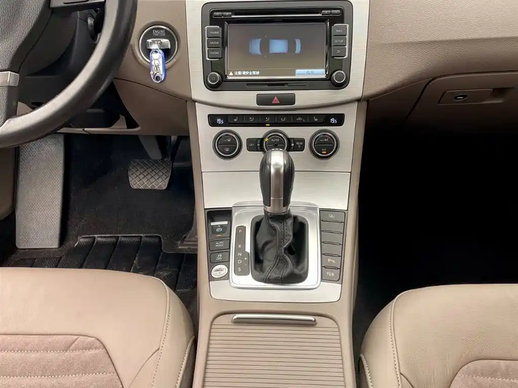 Volkswagen Magotan 2013 2.0TSI Luxury