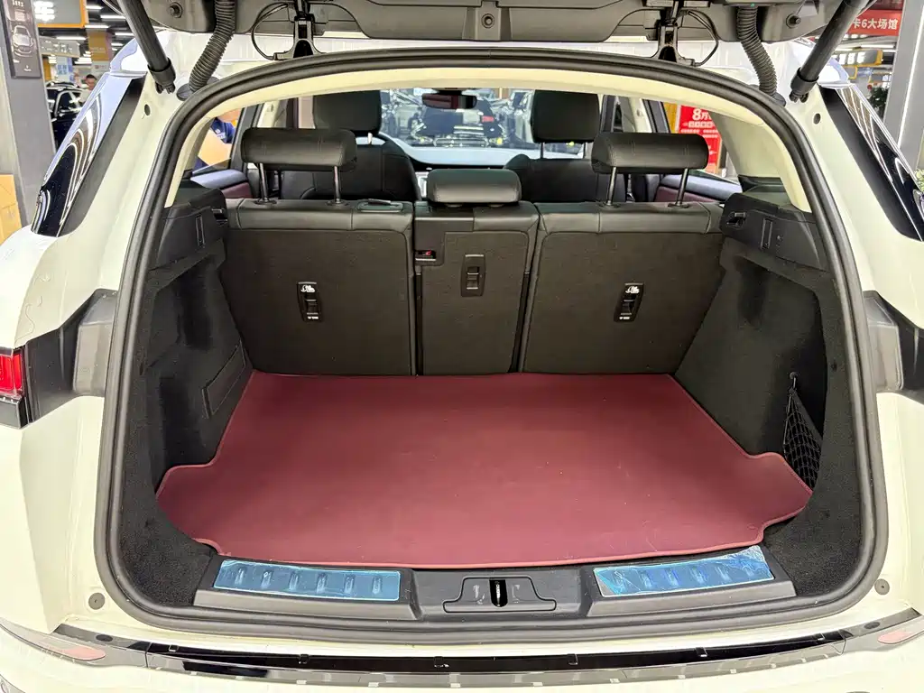 Land Rover Evoque PHEV — миниатюра 6