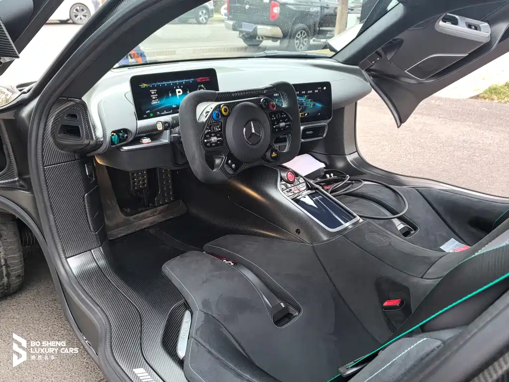 Mercedes-Benz AMG ONE 2023 1.6T AT