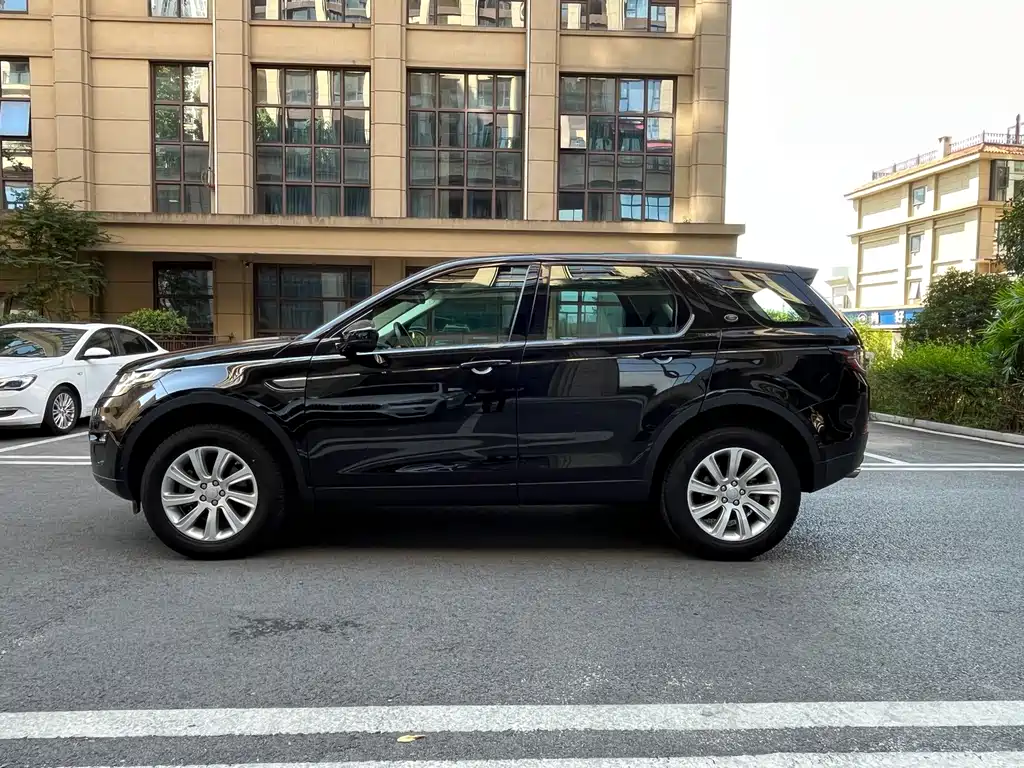 Land Rover Discovery Sport — миниатюра 7