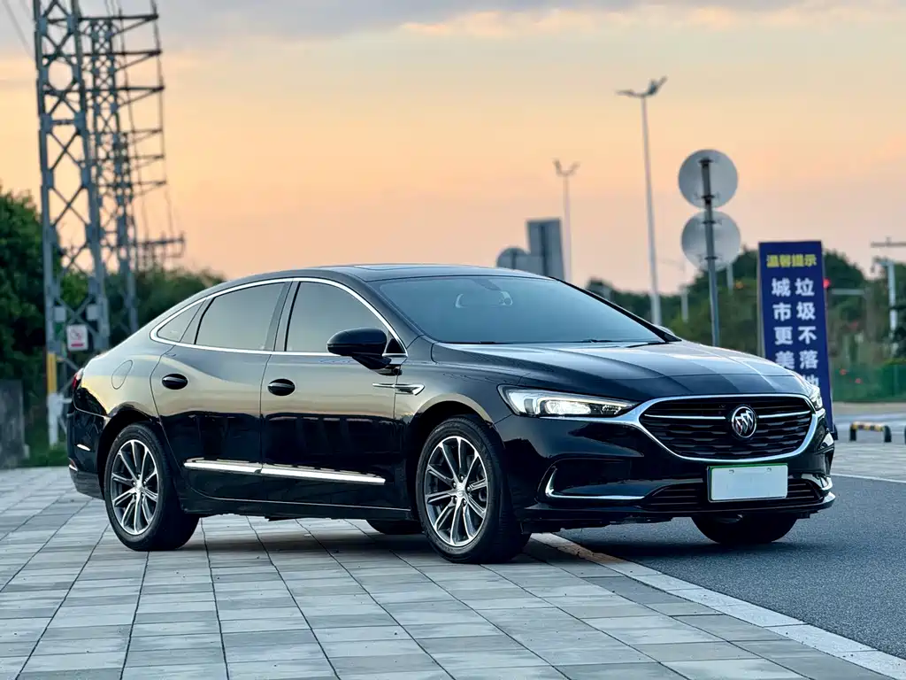 Buick LaCrosse — миниатюра 3