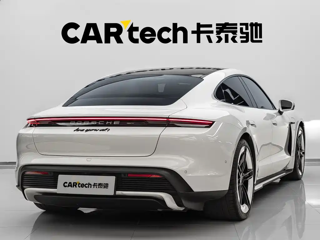 Porsche Taycan — миниатюра 6