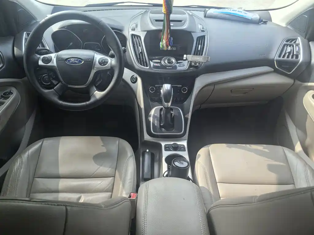 Ford Kuga — миниатюра 8