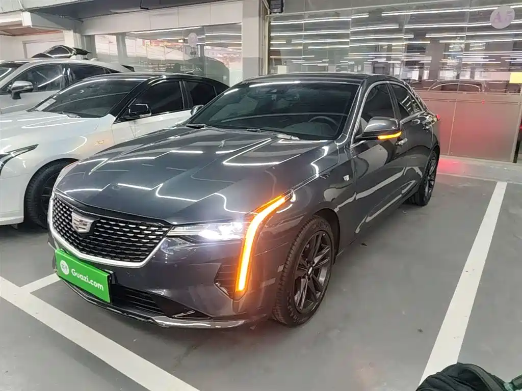 Cadillac CT4 2022