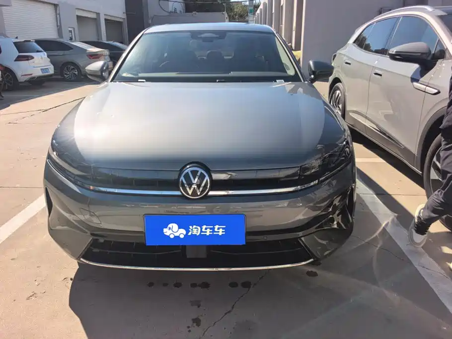 Volkswagen Sagitar — миниатюра 2