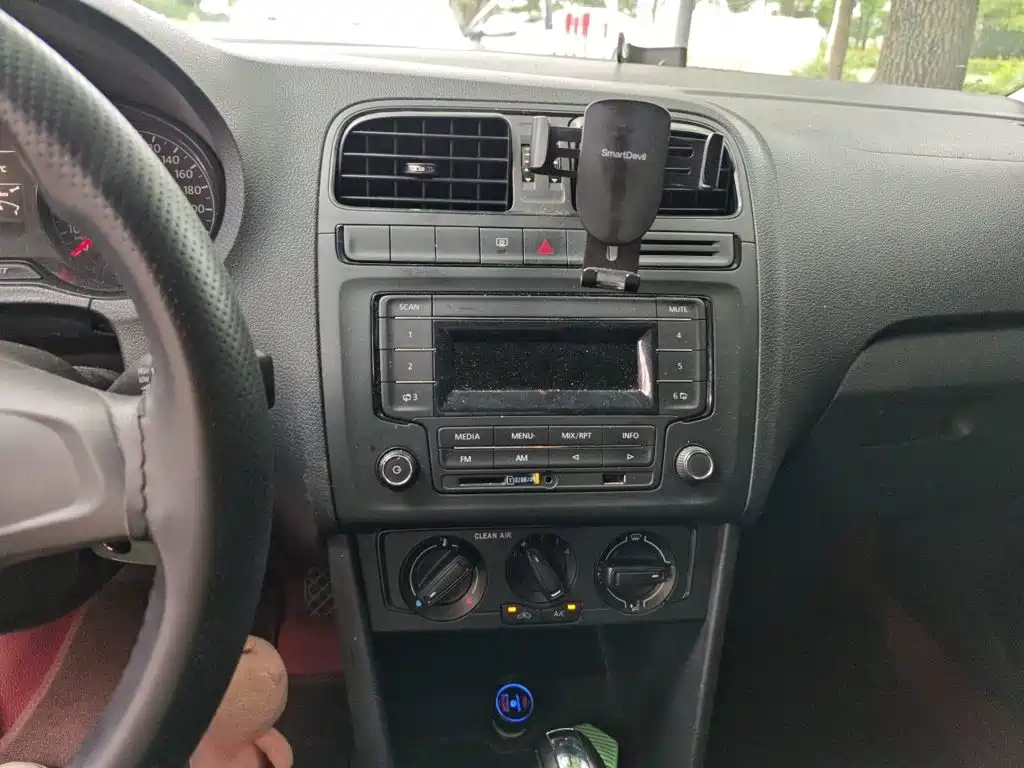 Volkswagen Polo — миниатюра 10