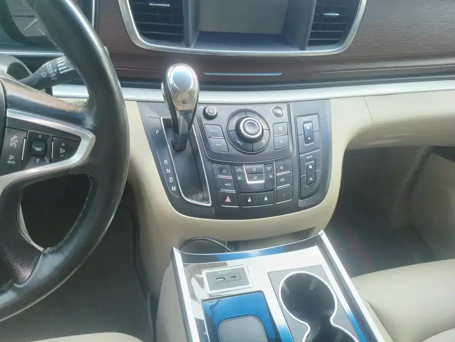 Buick GL8 — миниатюра 16