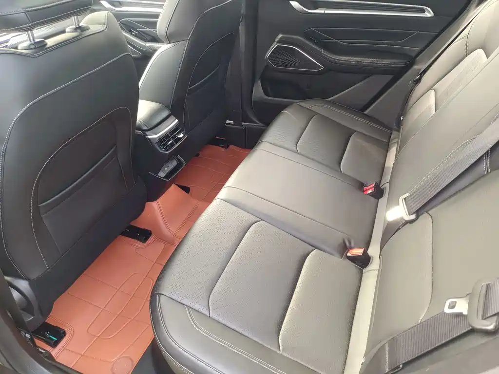 Geely Emgrand — миниатюра 5