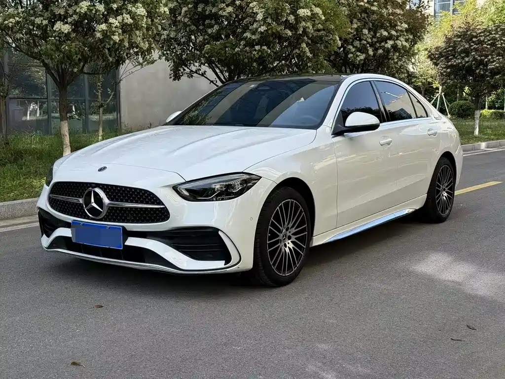 Mercedes-Benz C-Class 2022