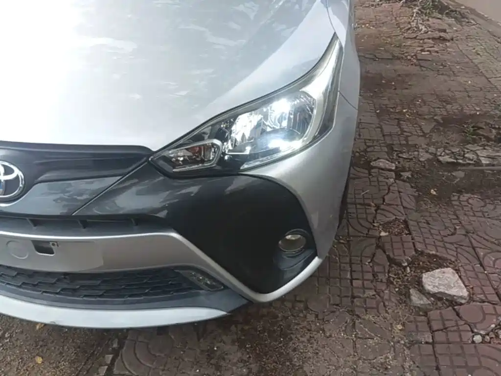 Toyota Yaris L — миниатюра 24