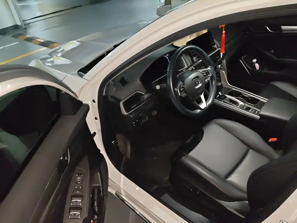 Honda Accord — миниатюра 14