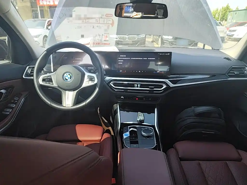BMW i3 — миниатюра 10