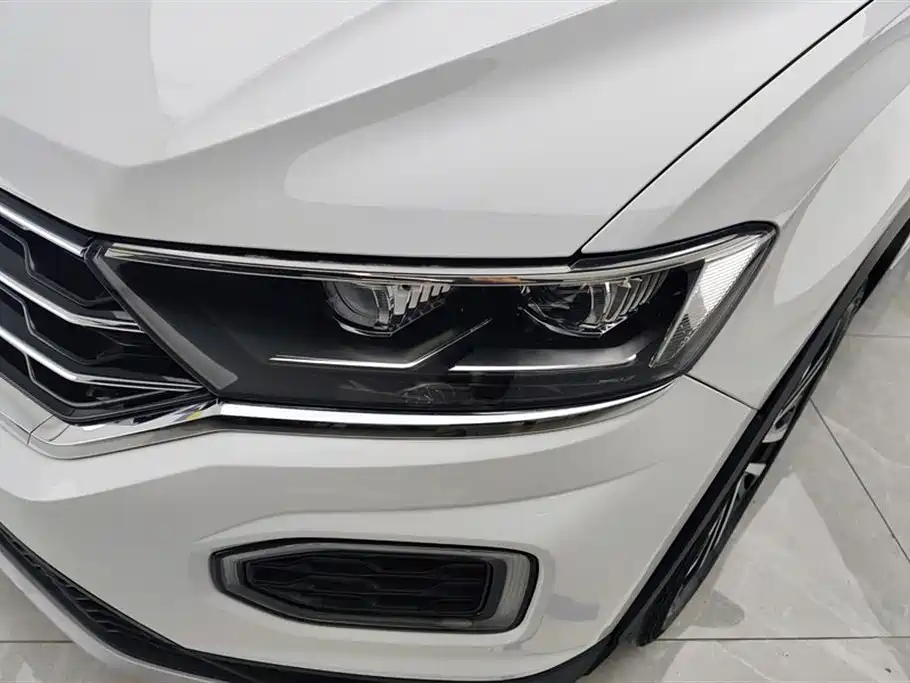 VOLKSWAGEN T ROC EXPLORING SONGS