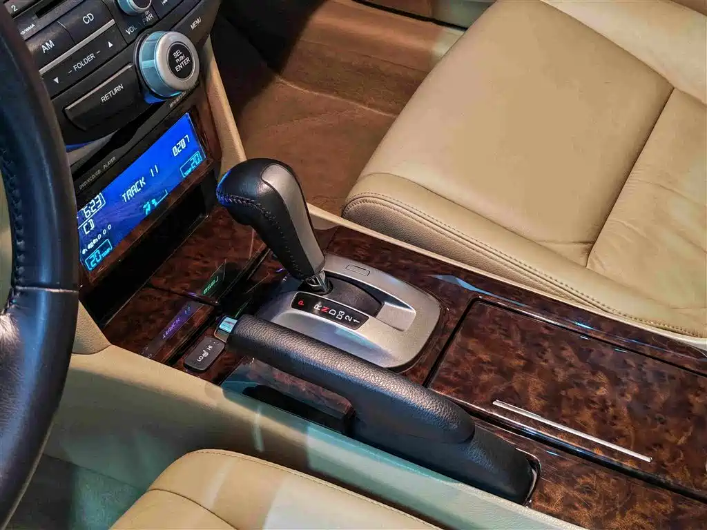 Honda Accord — миниатюра 9