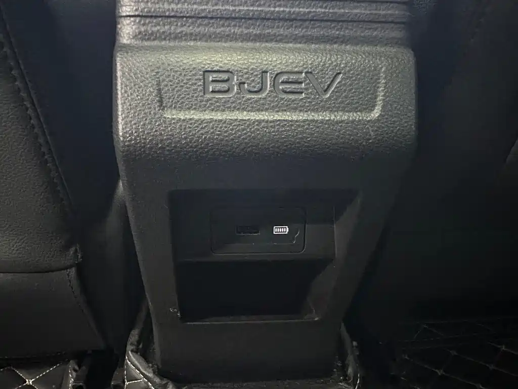 BAIC EX3 — миниатюра 21