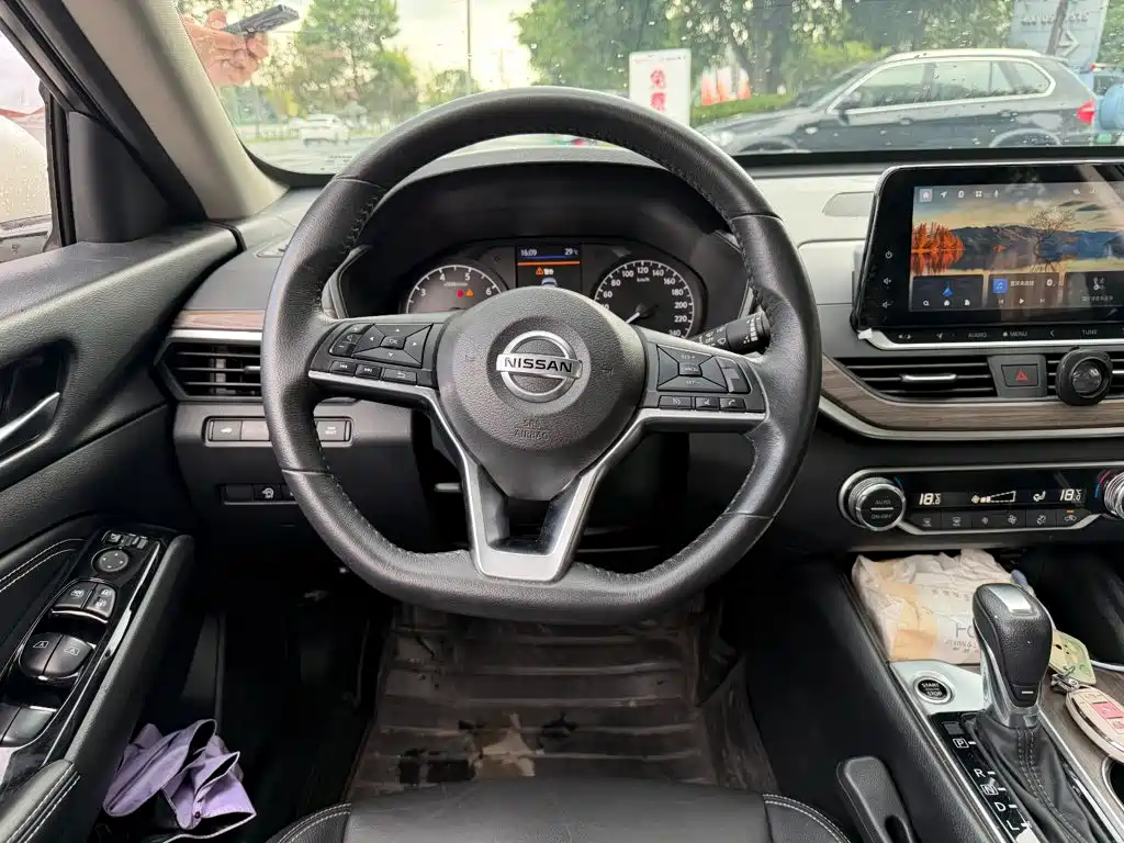 Nissan Teana — миниатюра 14