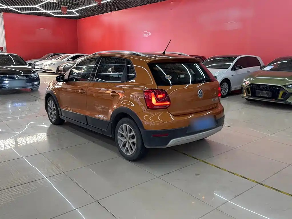 Volkswagen Polo — миниатюра 6