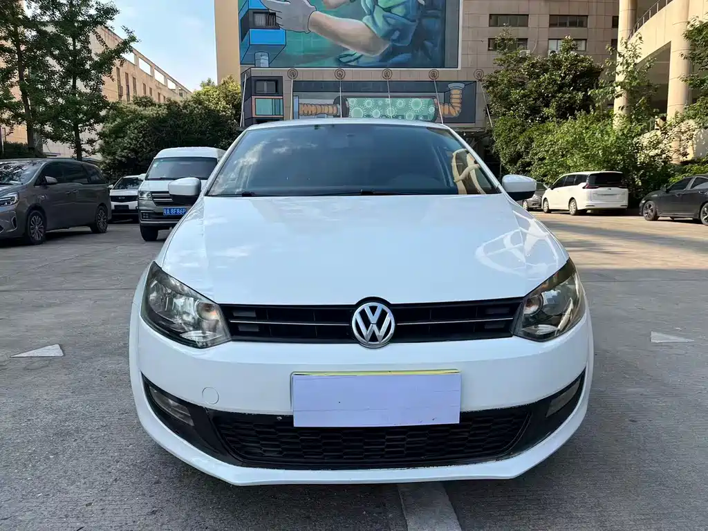 Volkswagen Polo — миниатюра 2