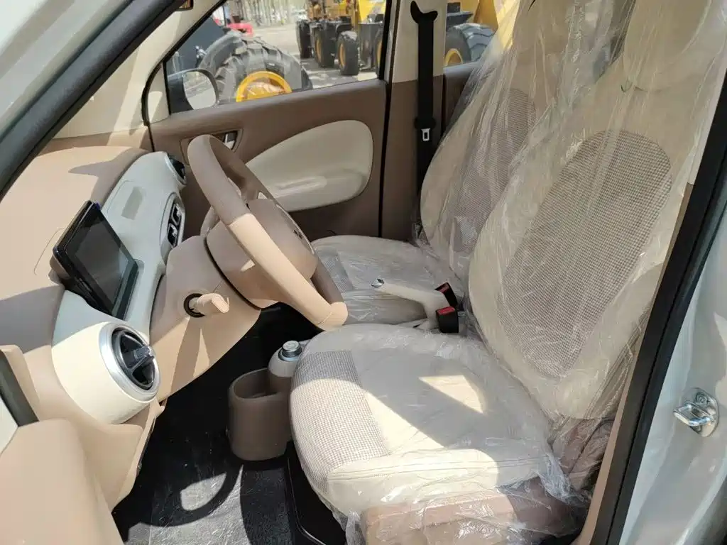 Wuling MINIEV — миниатюра 15