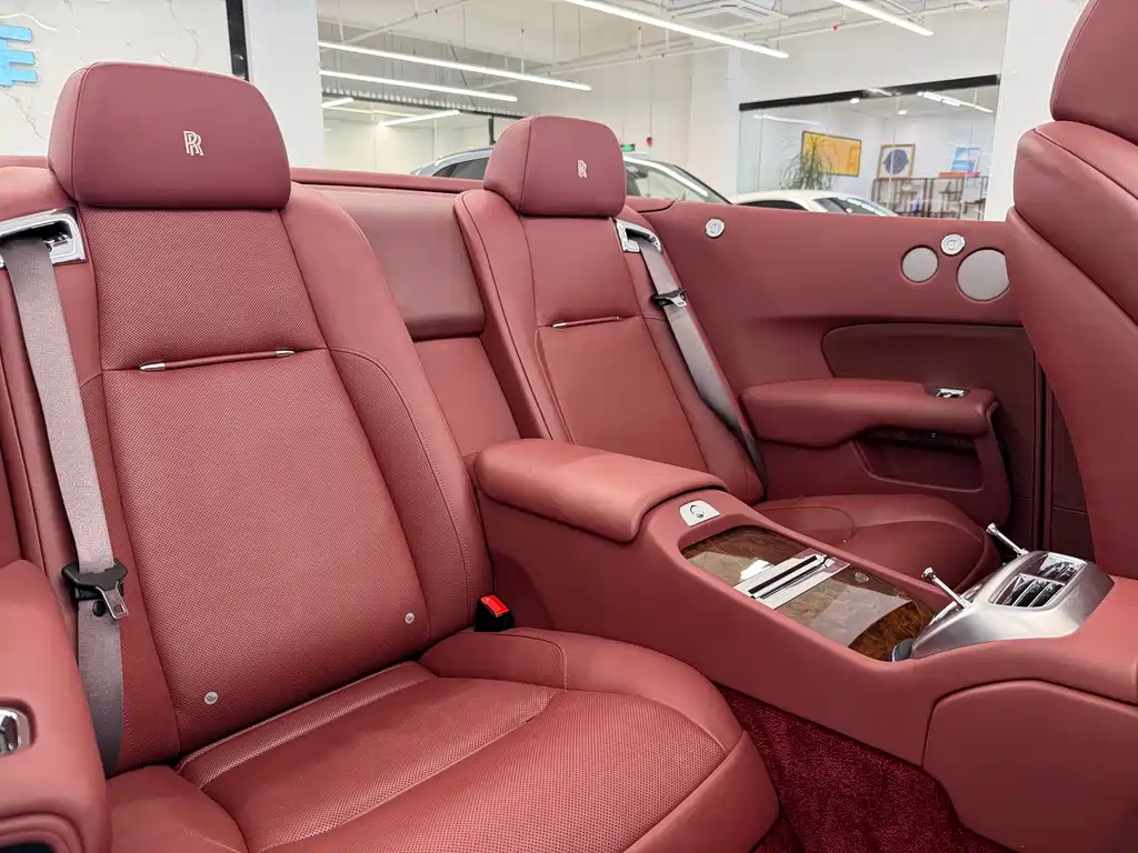Rolls-Royce Dawn — миниатюра 8