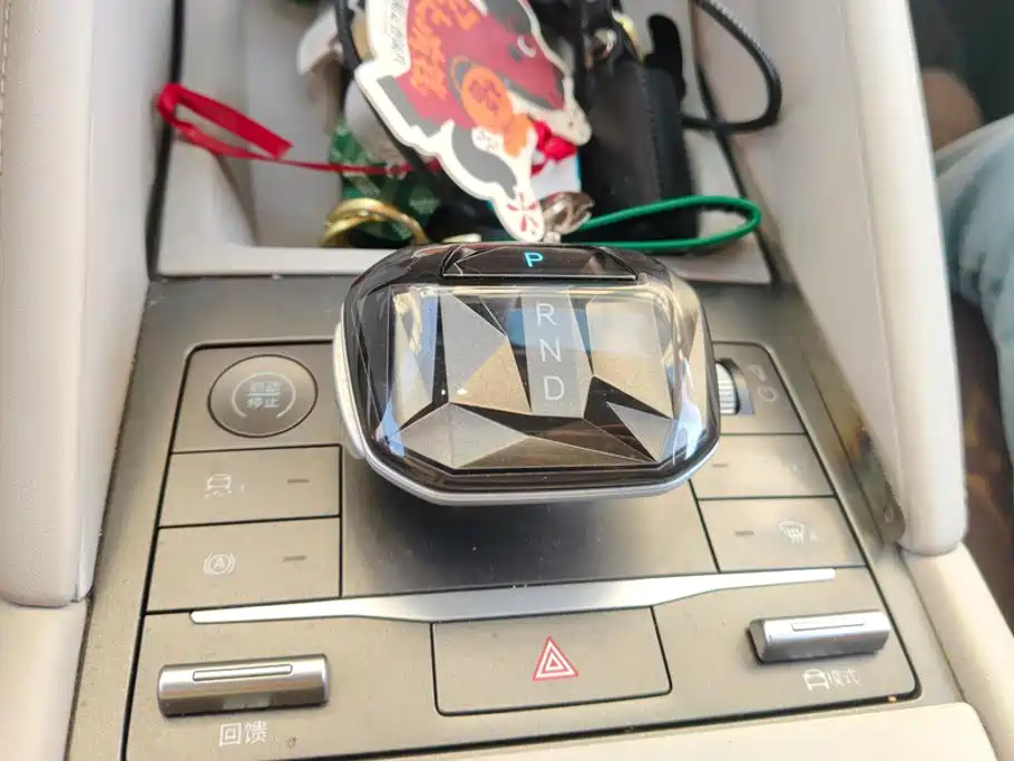 BYD Yuan UP — миниатюра 16