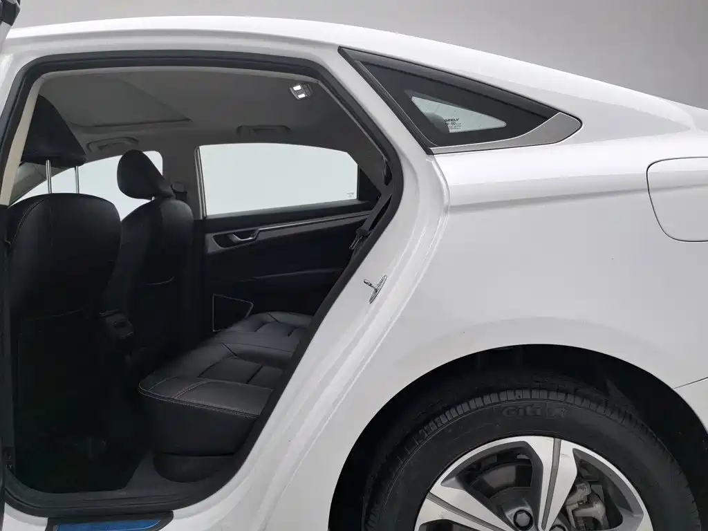Geely Emgrand GL — миниатюра 15