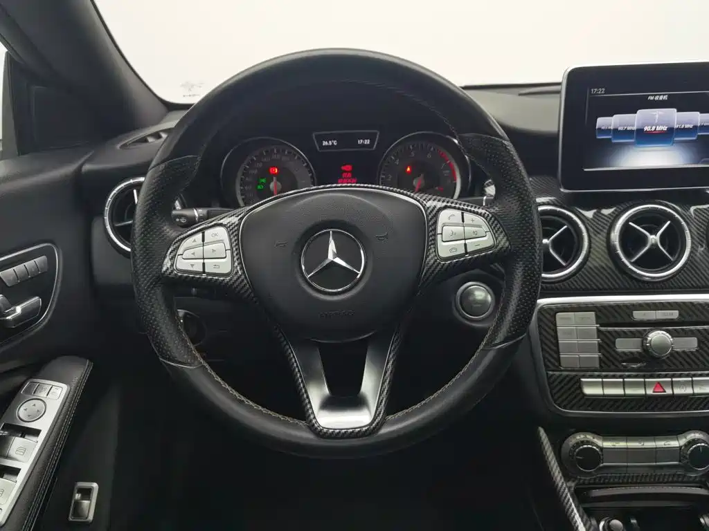 Mercedes-Benz CLA (Import) — миниатюра 11