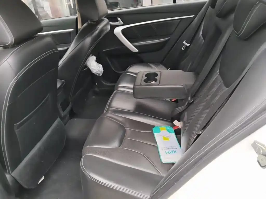 Geely Emgrand — миниатюра 17