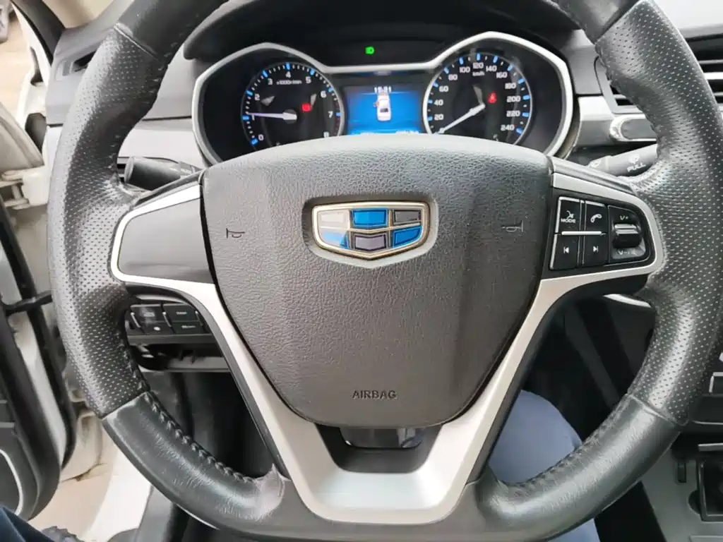 Geely Emgrand — миниатюра 11
