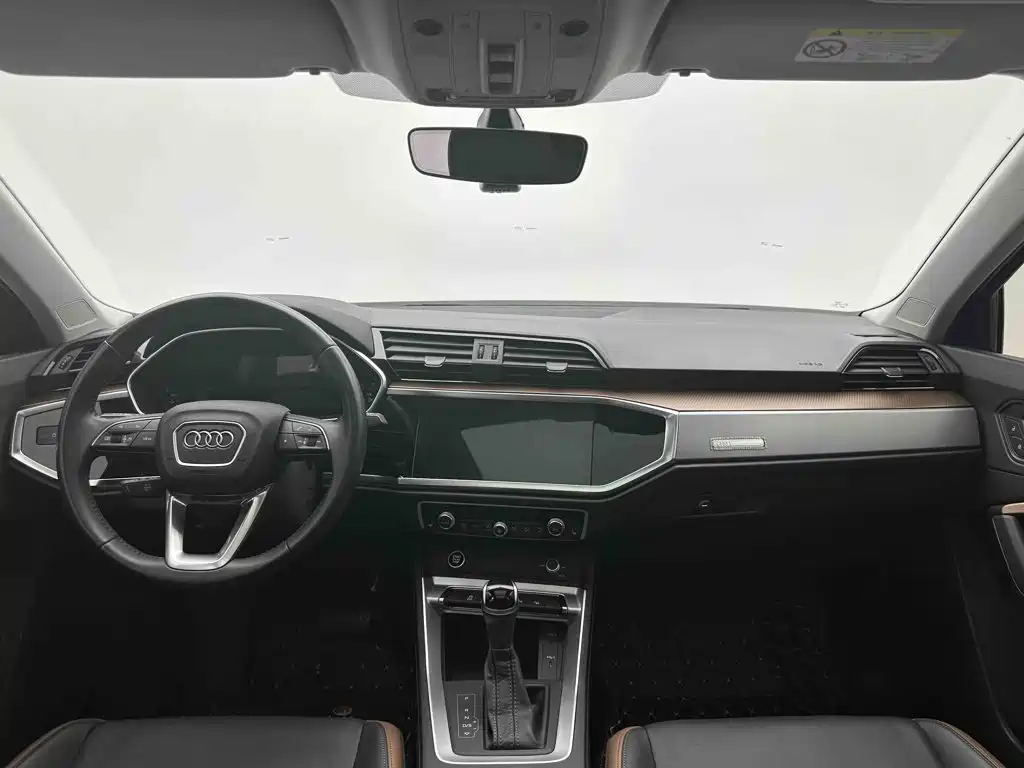 Audi Q3 2022 — фото 16