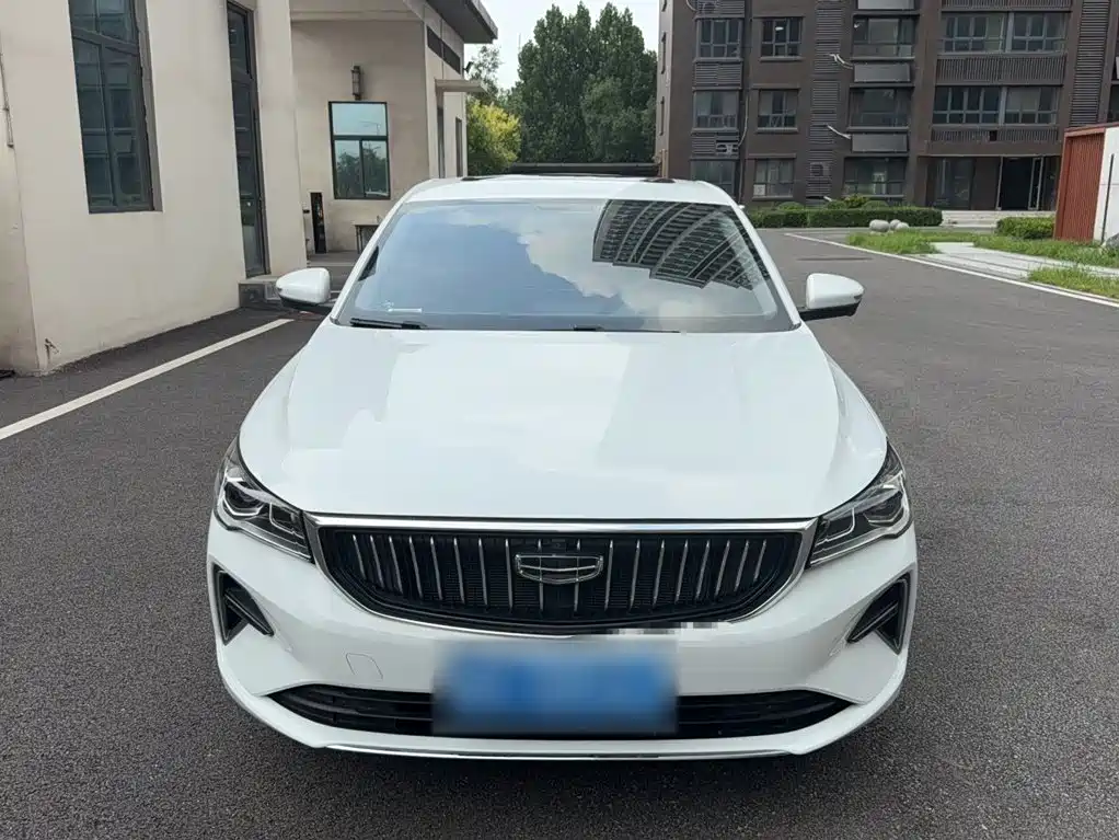 Geely Emgrand — миниатюра 7