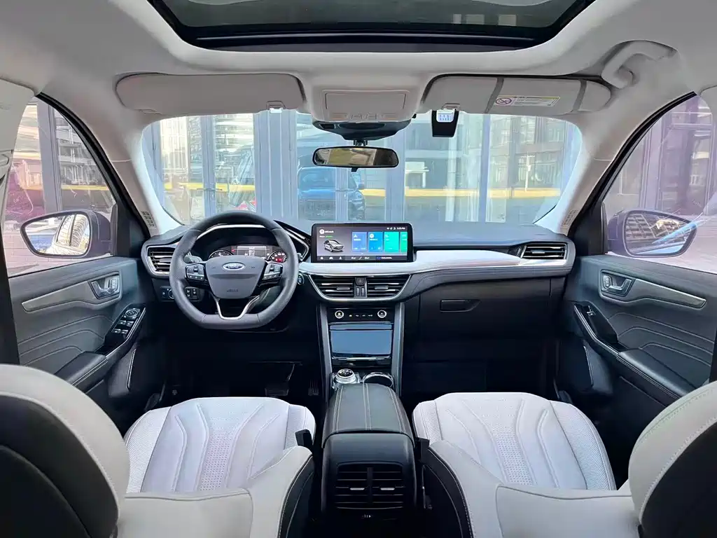 Ford Escape New Energy — миниатюра 9