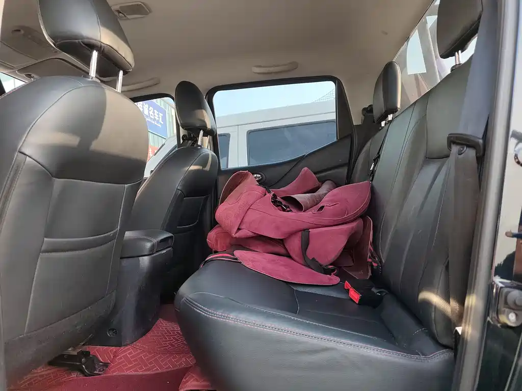Dongfeng 6 2021 2.3T AT M9T